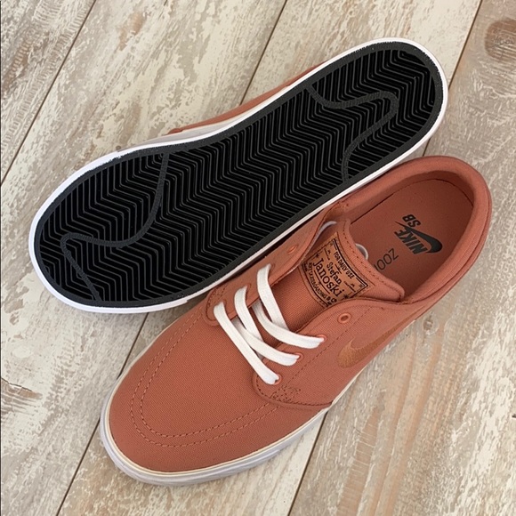 janoski terracotta